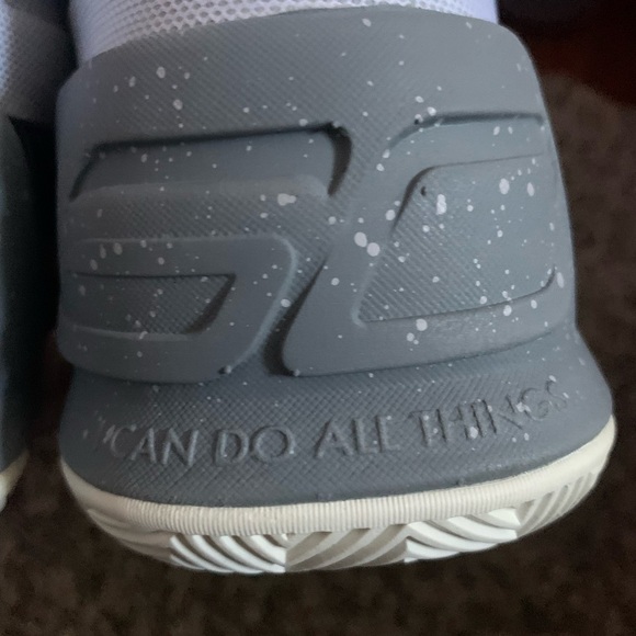 Under Armour White and Gray High-Top Sneakers Mens size 6 like new - Picture 6 of 8